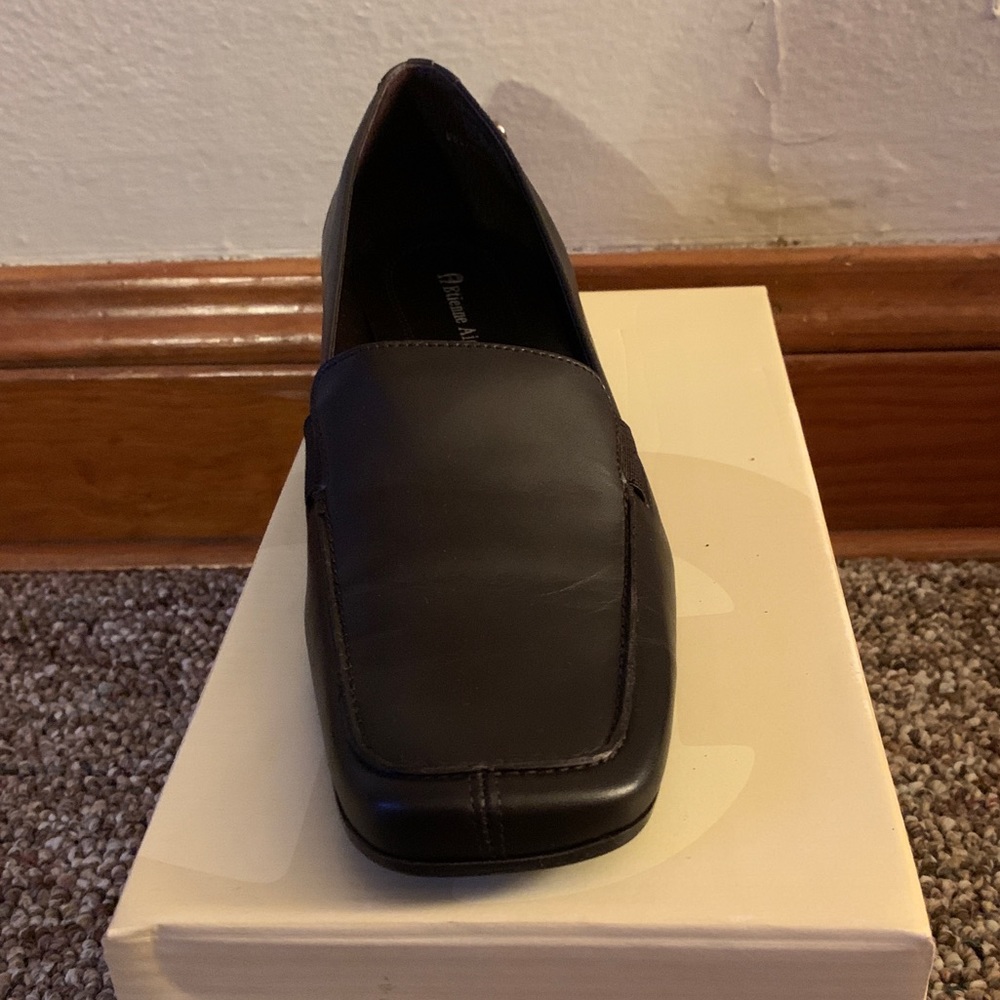Ettienne Aigner Heeled Loafer - Picture 3 of 3